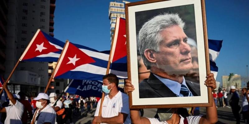No  tentativa de golpe imperialista em Cuba