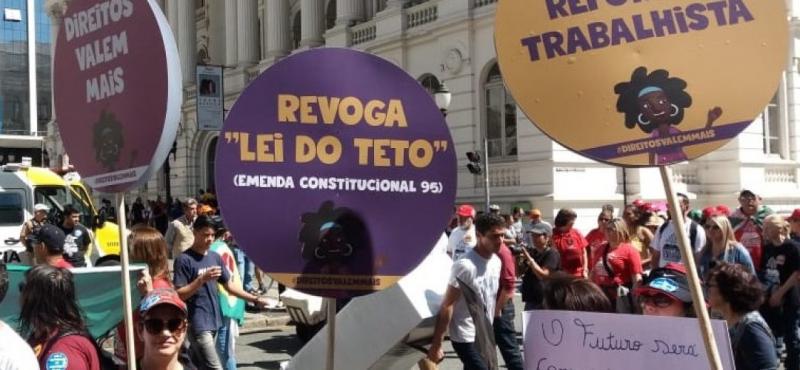 EC95: crime cometido contra a populao brasileira