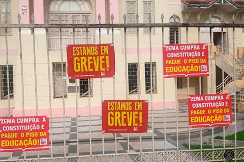 Zema nega o piso salarial aos servidores da...