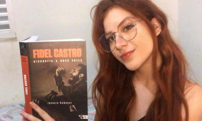 Nota de solidariedade a Laura Sabino contra os...