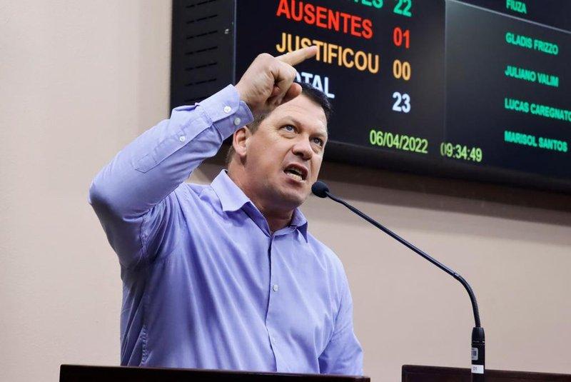 Vereador de Caxias do sul, Sandro Fantinel, ter...