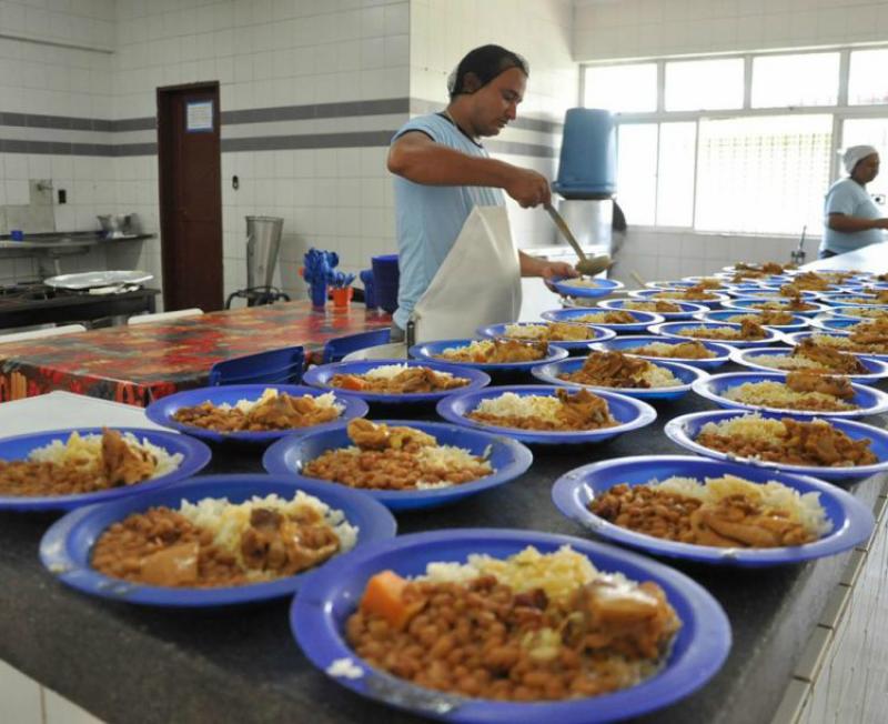 Alimentao Escolar de qualidade  direito de...
