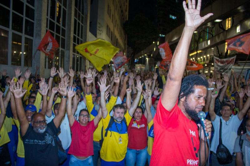 Em assembleia, ecetistas de Minas Gerais aprovam...