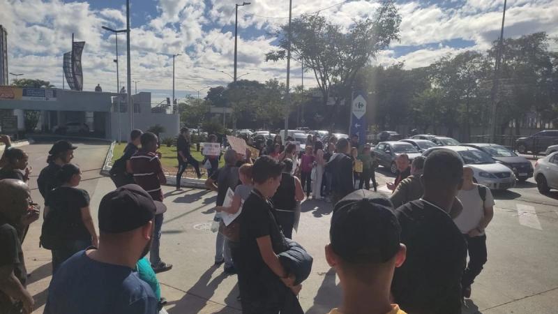 BH: Carrefour vende seus trabalhadores ao EPA,...