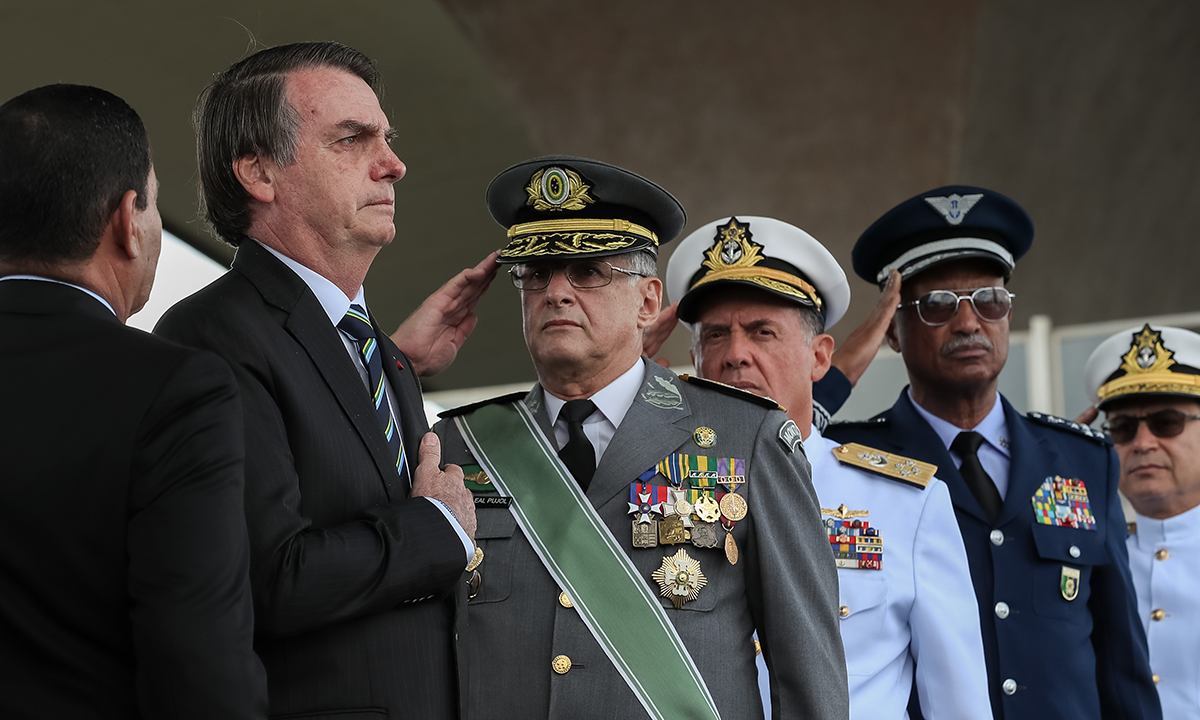 Depoimento de General mostra liderana de...