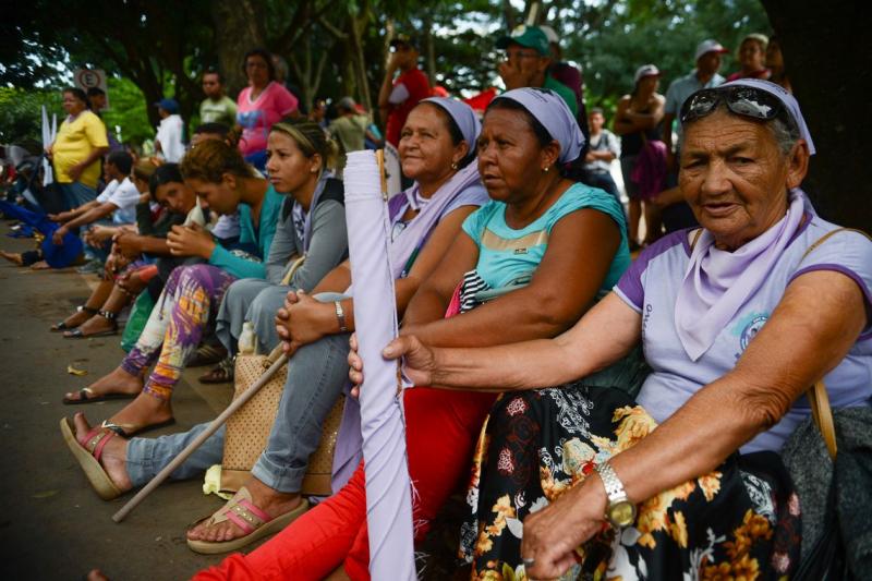Violncia e isolamento: a luta das mulheres do...